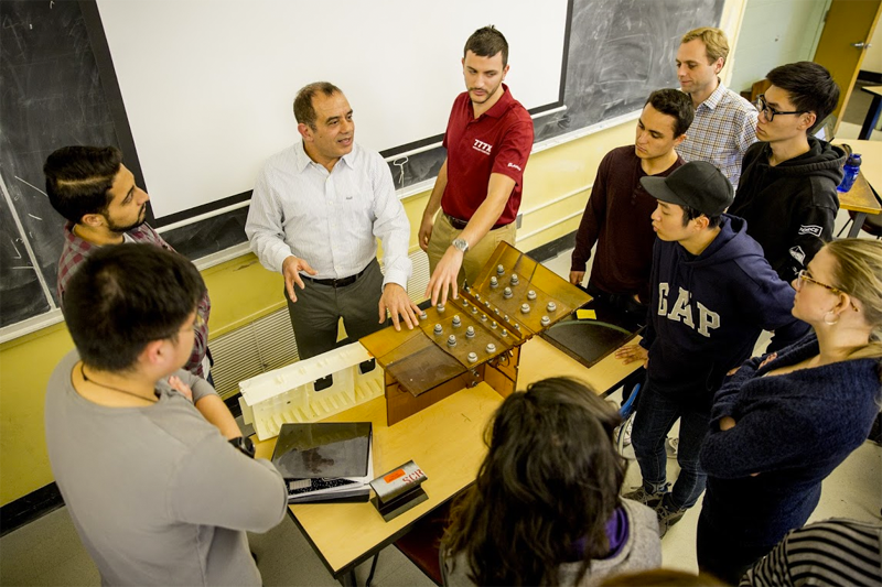 ME alum Farzad Zafari in classroom with students