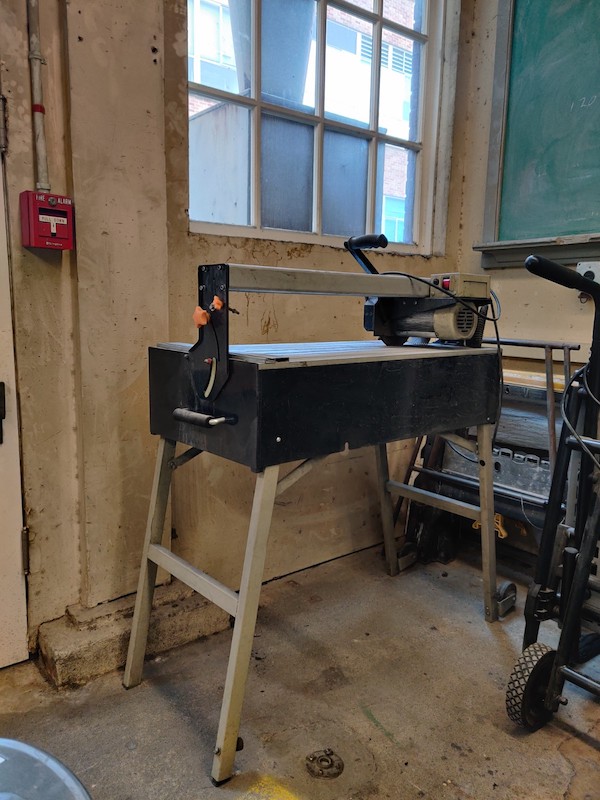 Wet cut tile saw machine